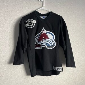 NHL COLORADO AVALANCHE ICE HOCKEY SHIRT JERSEY CCM SIZE youth large/XLarge
